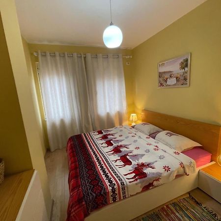 Ergi'S Host Apartment Тирана Экстерьер фото