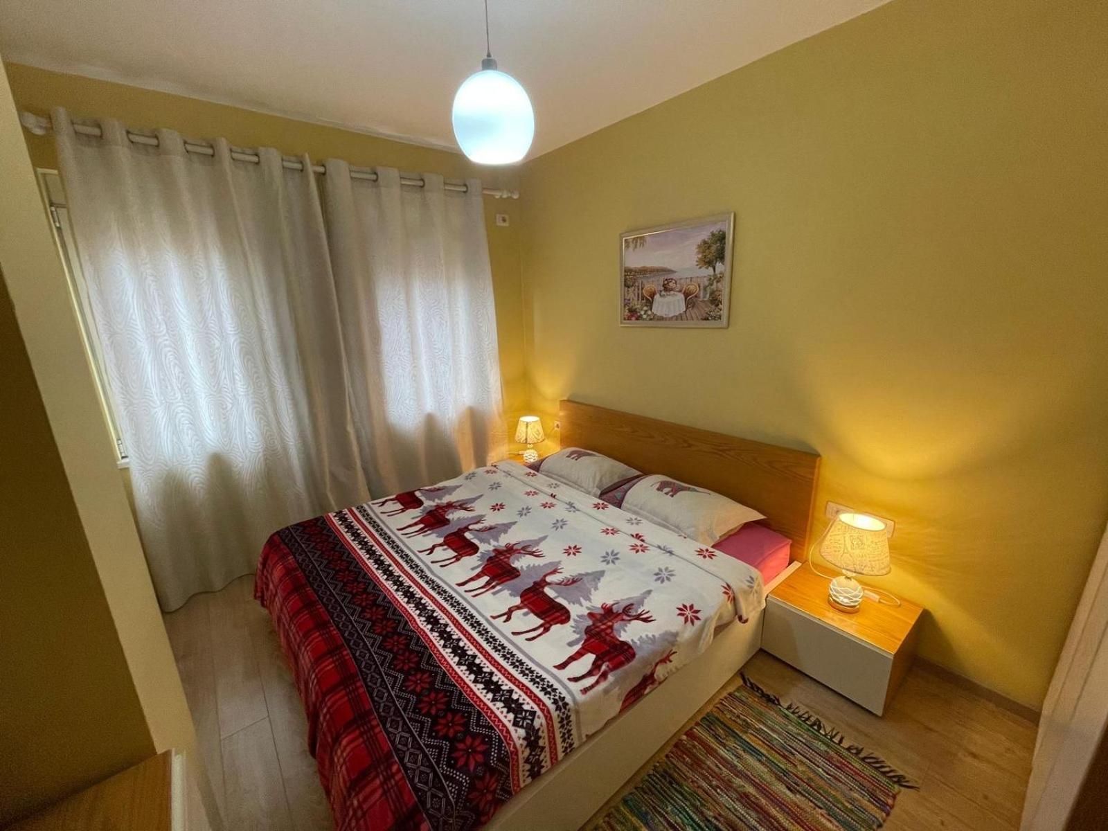 Ergi'S Host Apartment Тирана Экстерьер фото